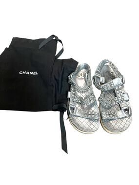 CHANEL Silver Metallic Lambskin Leather Chain Flat Platform Sandals 5.5